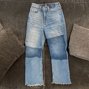 NWT Hollister Ultra High Rise Mom Jean Size 1R
